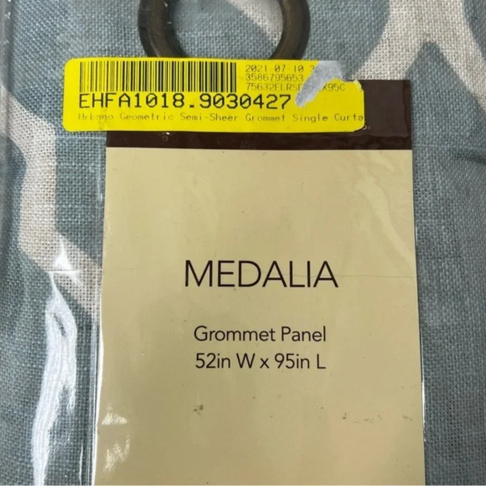 ANDOVER MILLS Medalia Urbano Semi-Sheer Single Curtain Panel 52 in x 95 NEW